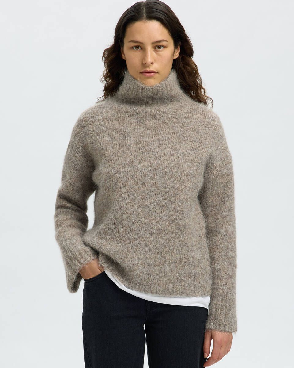 Selected Slfgabriella