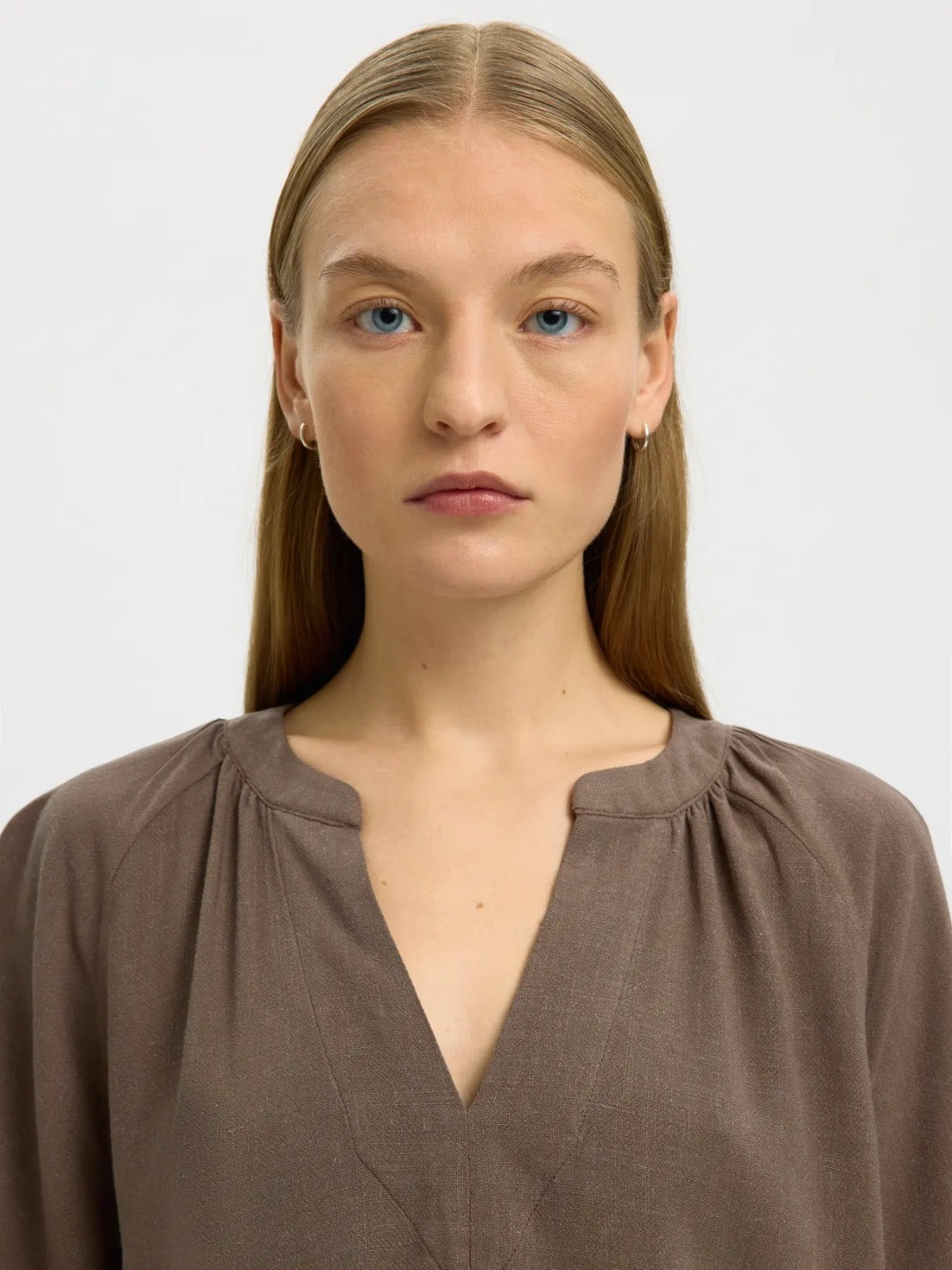 Selected Viva V-neck Linen blend top