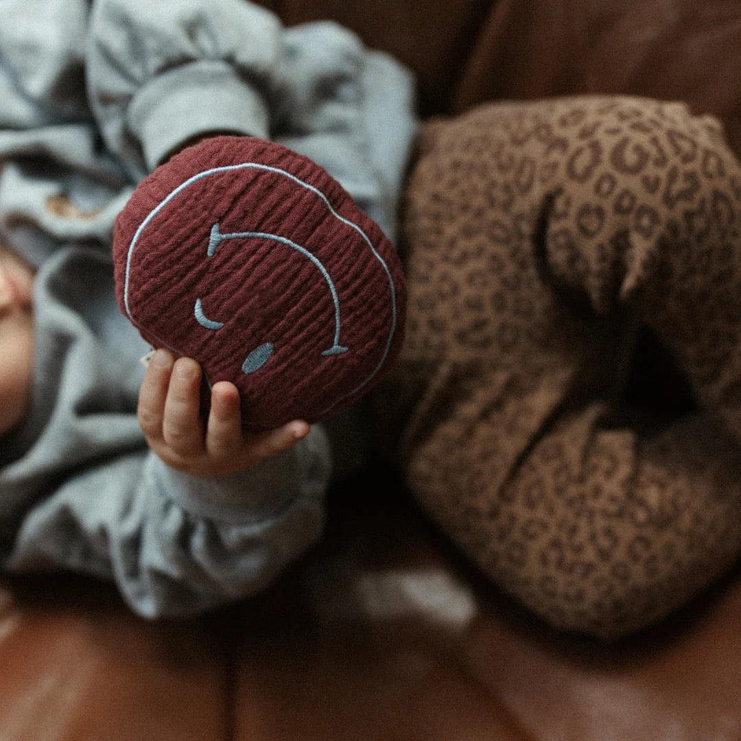 Atelier Pomme Pacifier Cloth Pomme | Burgundy
