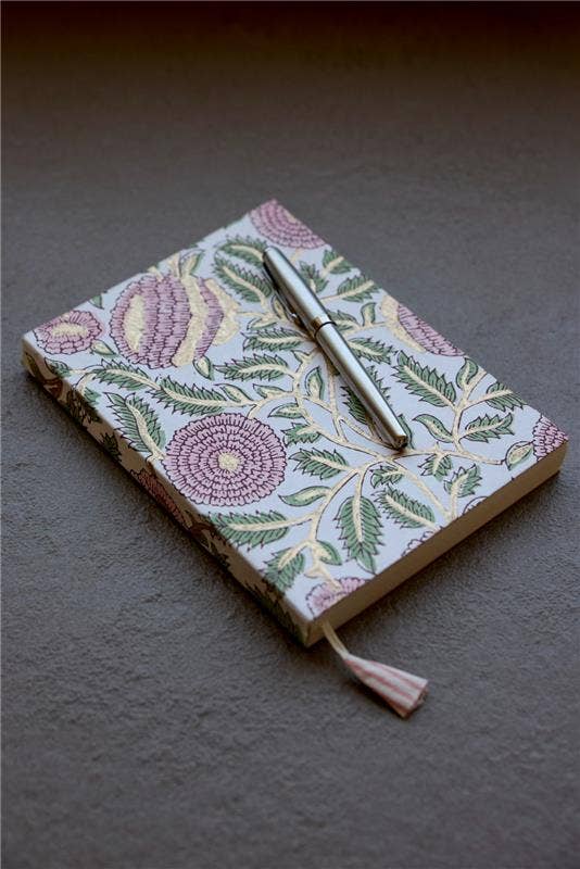 Paper Mirchi Blokgedrukt Gelijnd Notitieboek (A5) - Marigold Glitz Blush