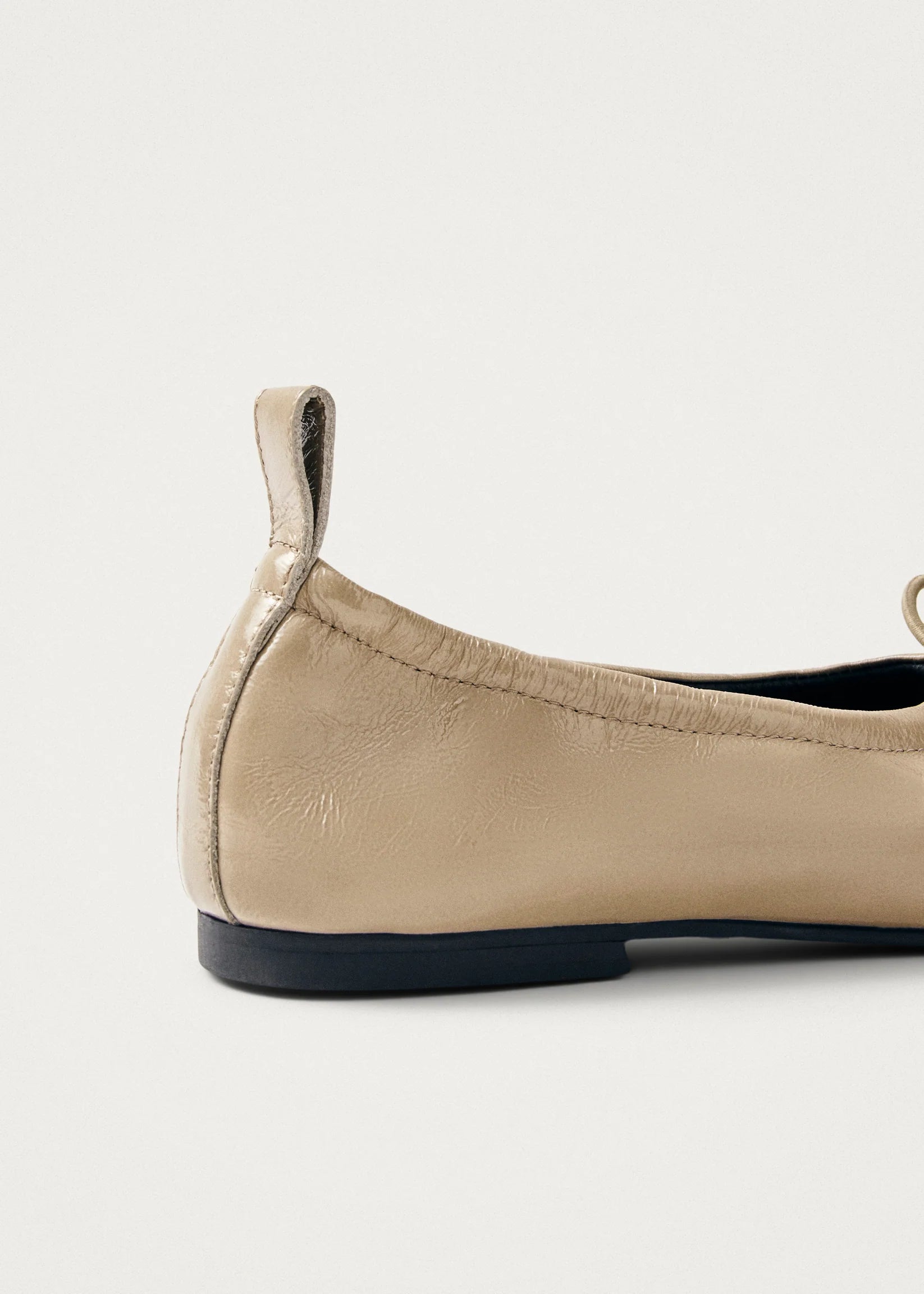 Alohas ballet flats Rosalind lak beige