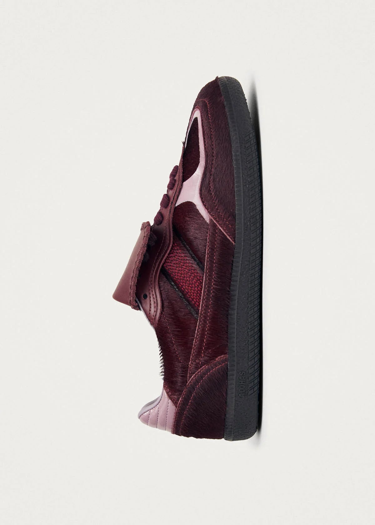 Alohas Club soft burgundy Leather sneakers